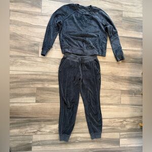 Lululemon velvet Black Sweatshirt and Joggers Set size 6